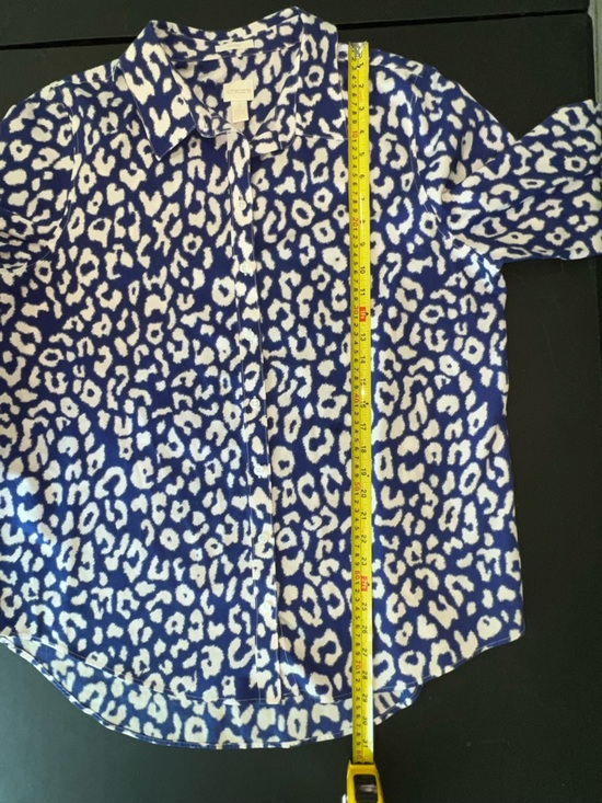 Chico's blue and white animal print button-down no iron blouse 3/4 sleeves 3(XL) - Picture 6 of 7